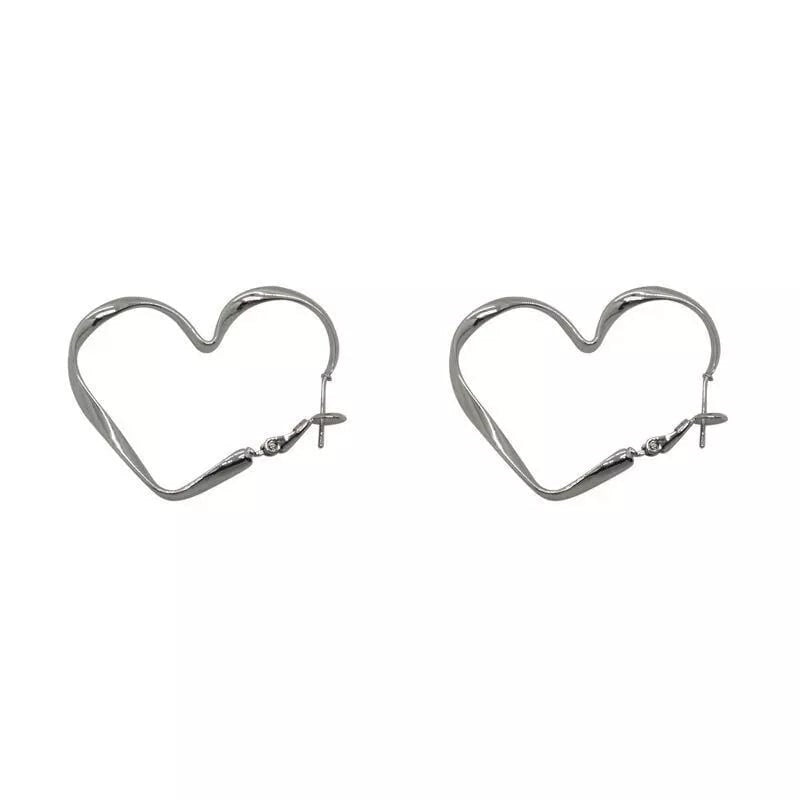 Bewildering Korean Style Heart Shape Silver Plated Earrings